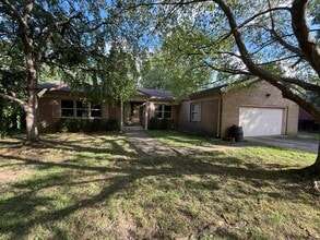 Building Photo - 3334 Nevius Dr