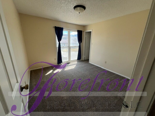 Foto del edificio - 2202 S Fairdale Ave