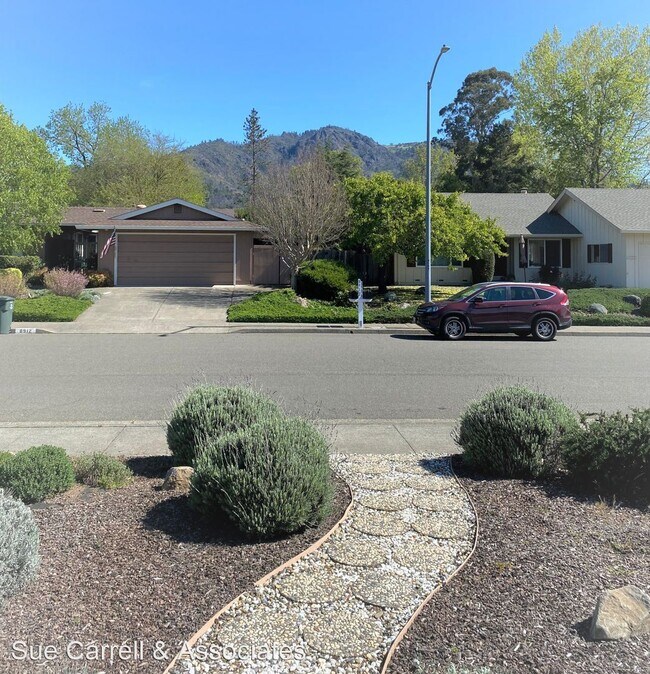 Building Photo - 2 br, 2 bath House - 8905 Oak Trail Dr.