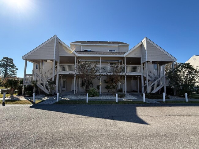 Foto del edificio - 1095 Plantation Dr W