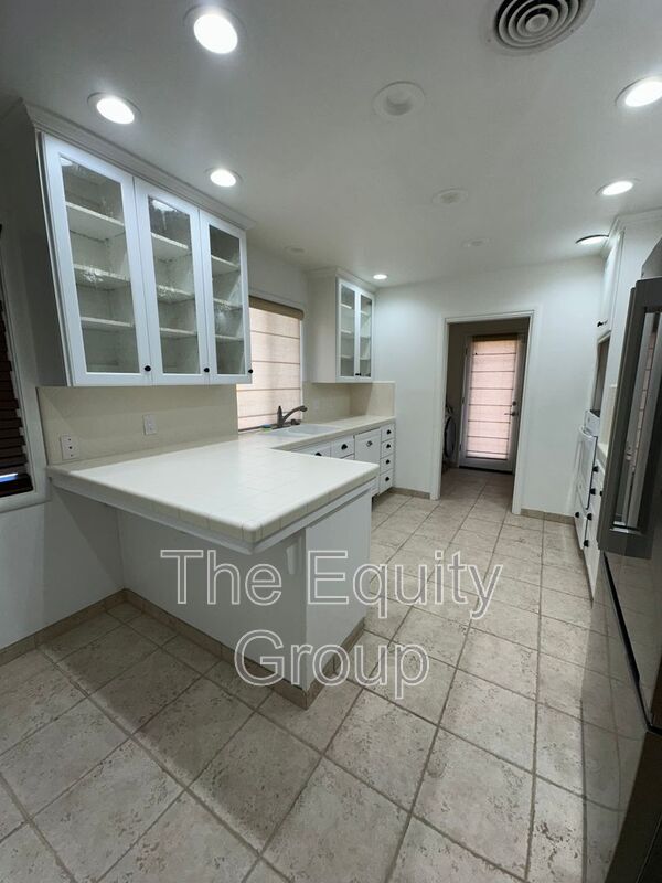 Foto del edificio - 715 S Woodland St
