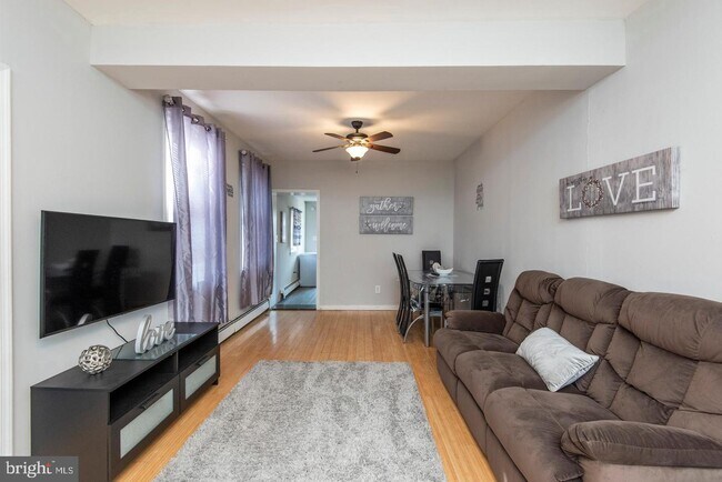 Foto del edificio - 2952 Richmond St