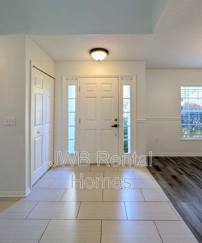 Foto del edificio - 5430 Shady Pine St S