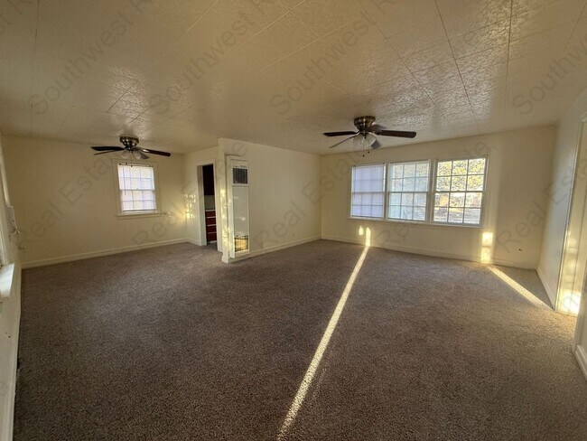 Foto del edificio - Charming historic 2 bedroom 1 bathroom house