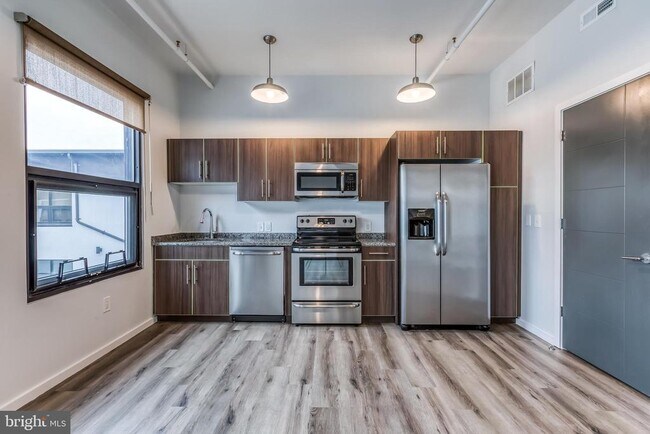 Foto del edificio - 4800 Brown St