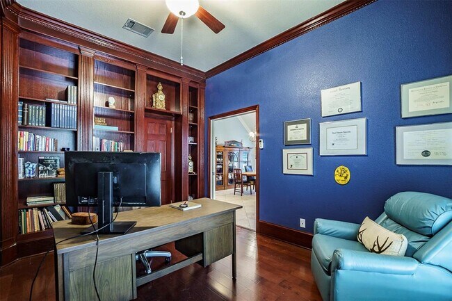 Building Photo - 5201 Kite Tail Dr