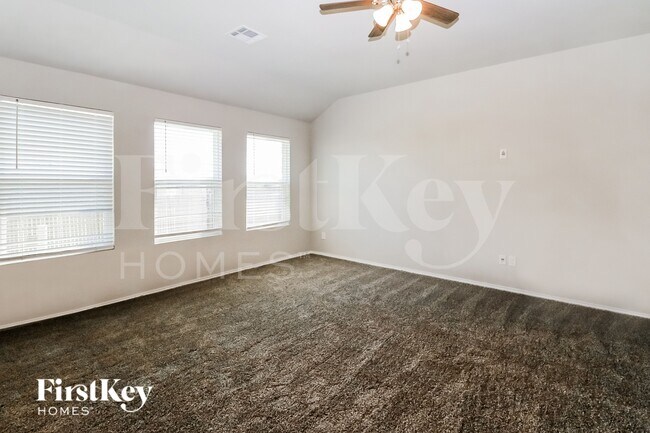 Building Photo - 232 Klare Ct