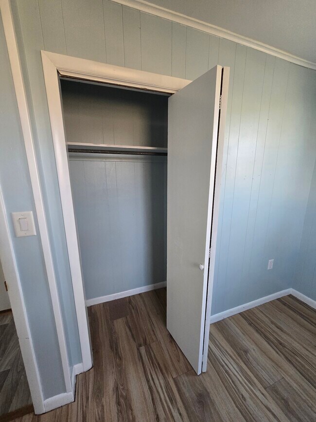 Building Photo - 331 N Seton Ave