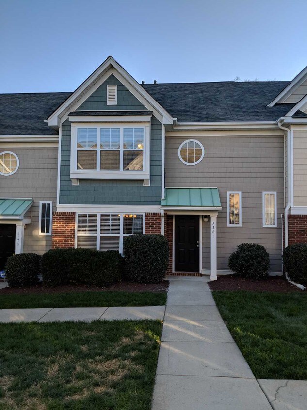 3381 Weston St, Charlotte, NC 28209 Townhome Rentals in Charlotte NC