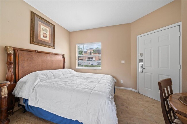 Foto del edificio - 8264 Mulligan Cir