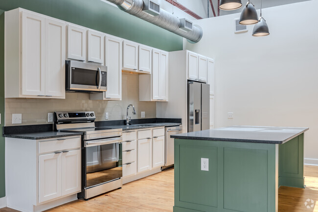 3HAB, 3BA - 1920 pies cuadrados - Cocina - Hemlock Lofts