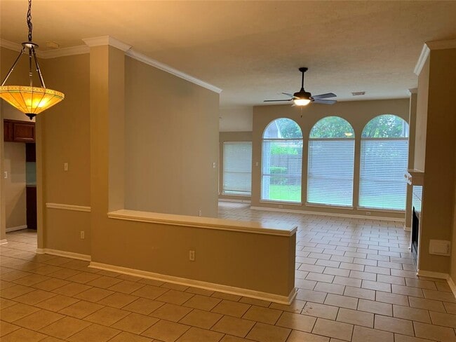 Building Photo - 123 Chandler Ct