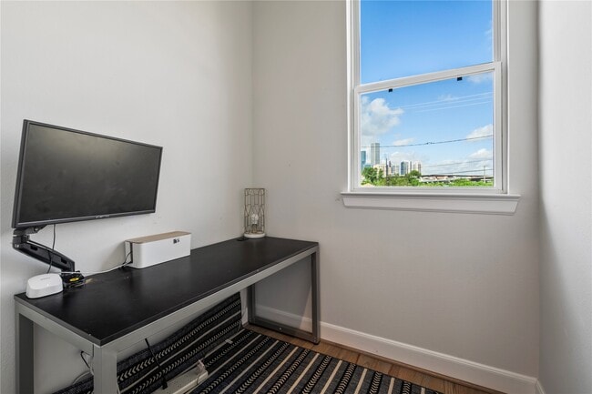 Building Photo - 316 Jensen Dr