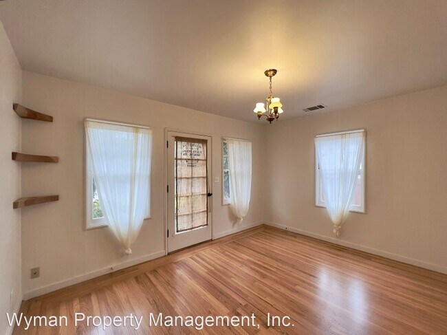 Foto del edificio - 2 br, 1 bath House - 2219 Laurel Street