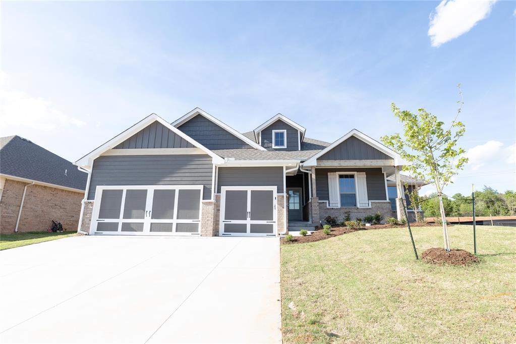 Foto principal - 8833 Stark St