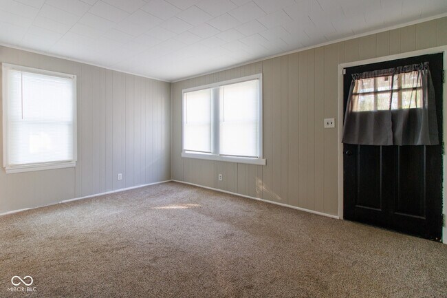Building Photo - 5866 Shimer Ave