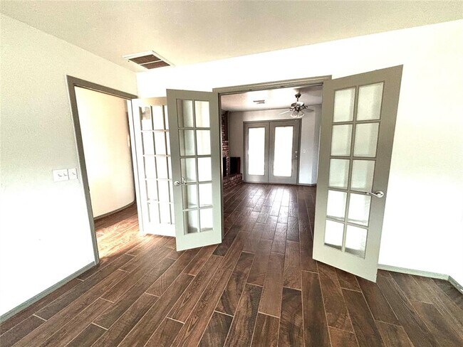 Foto del edificio - 3301 NW 64th St