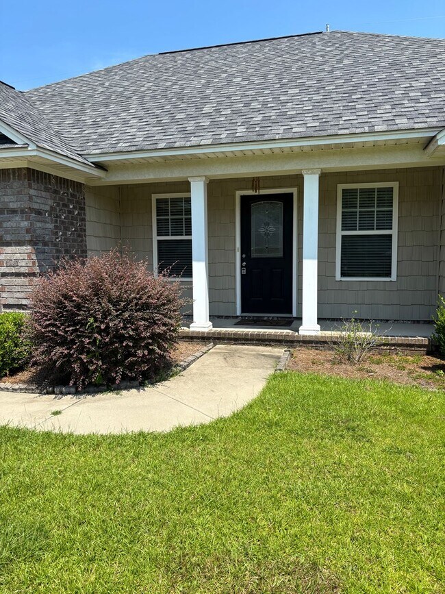 Building Photo - 531 Waterlily Dr