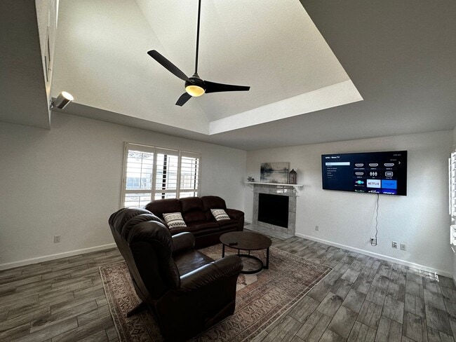 Foto del edificio - Furnished 3 Bedroom Condo across from Golf...