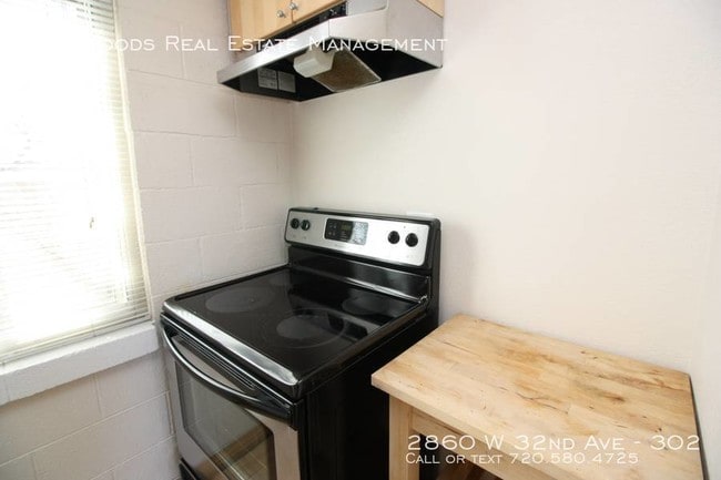 Building Photo - 2860 W 32nd Ave