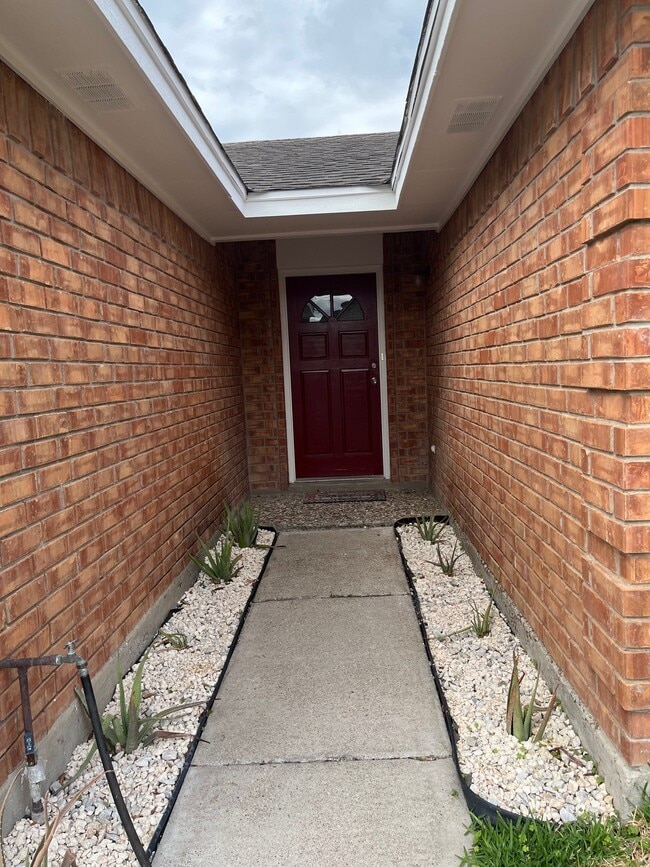 Foto del edificio - 1802 Bobcat Ln