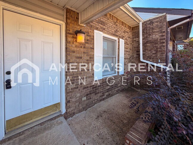 Foto del edificio - MOVE IN SPECIAL! Townhome for Rent in Alabaster, AL!