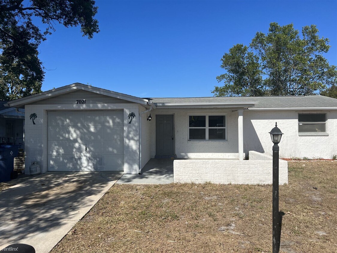Foto principal - 3 br, 2 bath House - 7021 Oakshire Drive