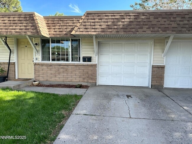 Building Photo - 1501 Gault Way