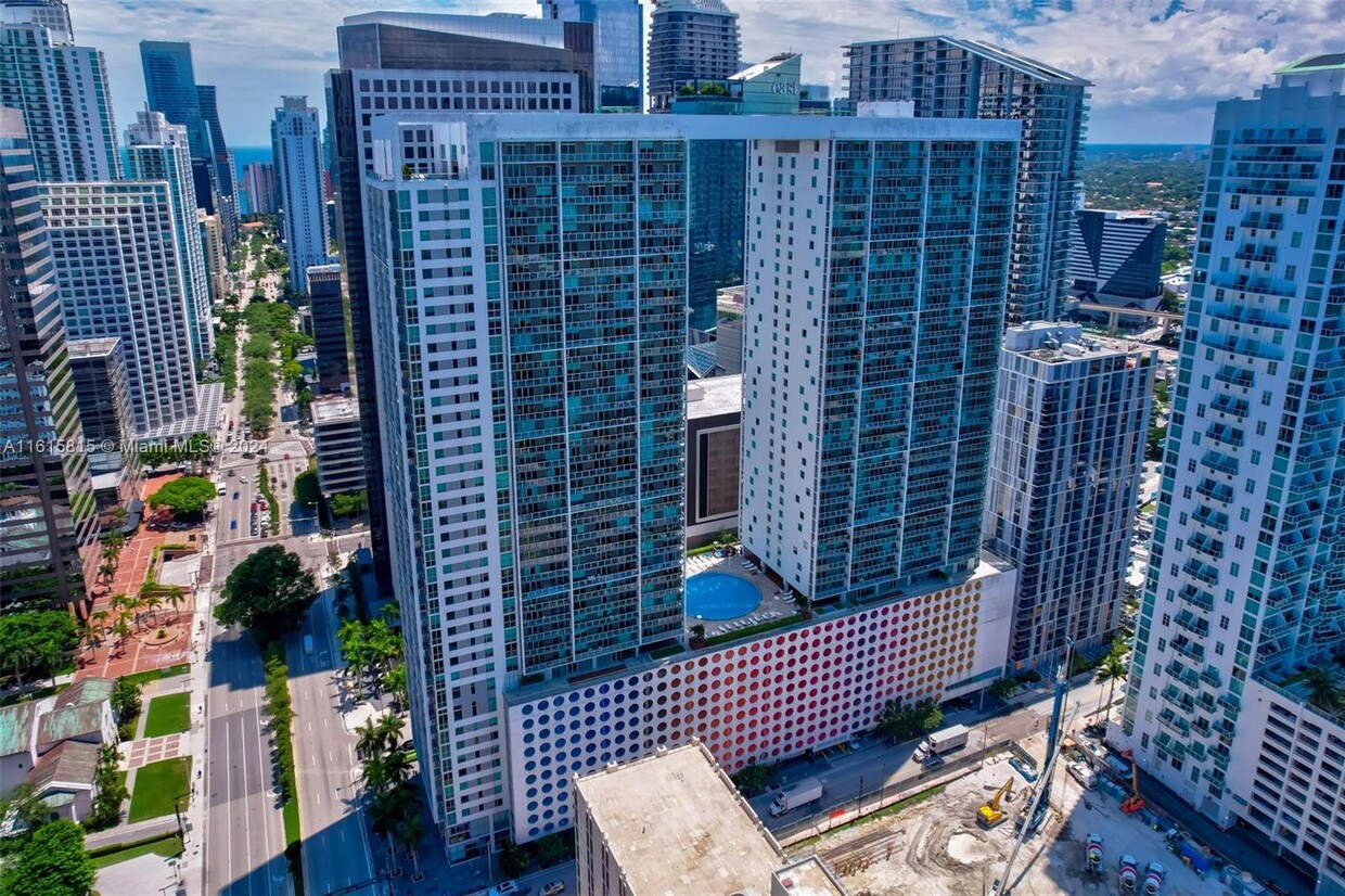 Foto principal - 500 Brickell Ave