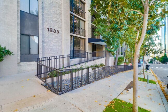 Foto del edificio - 1333 8th Ave