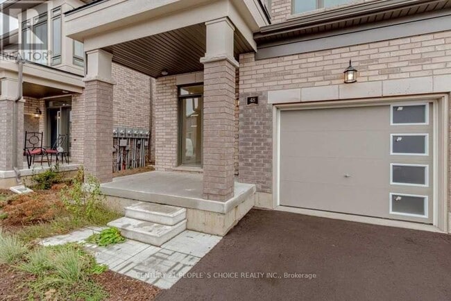 Building Photo - 166 Deerpath Dr