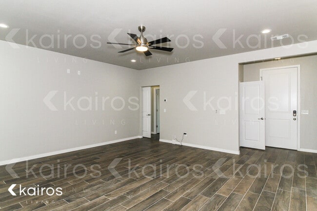 Building Photo - 2700 Atlanta Dr