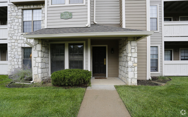 Entrance - Three Lakes Apartments