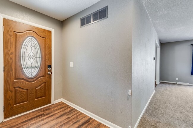 Foto del edificio - 1917 N Edgemoor Dr