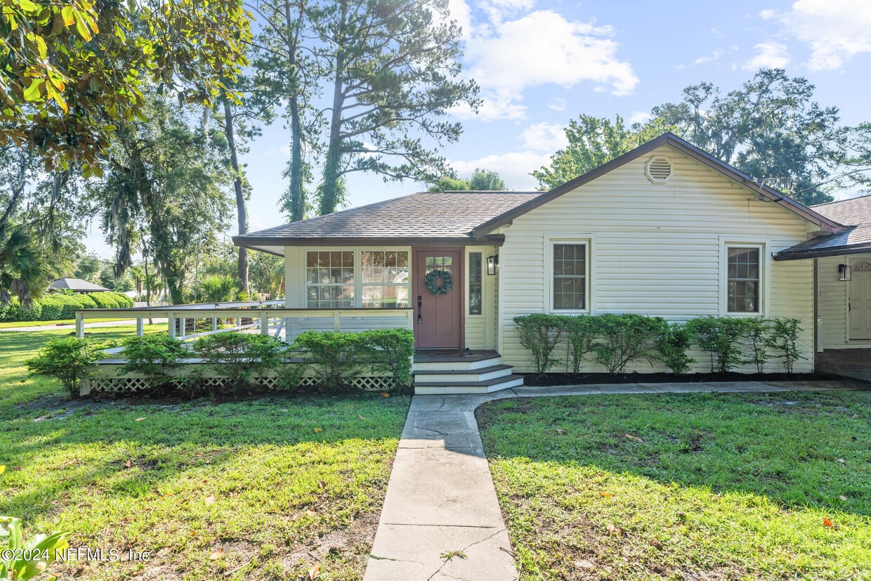 Primary Photo - 148 Campbell Ave