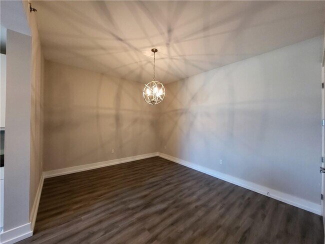 Foto del edificio - 4561 Olde Perimeter Way