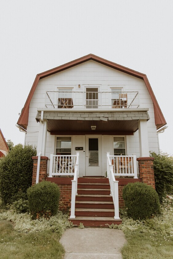 3254 W 141st St, Cleveland, OH 44111 Townhome Rentals in Cleveland OH