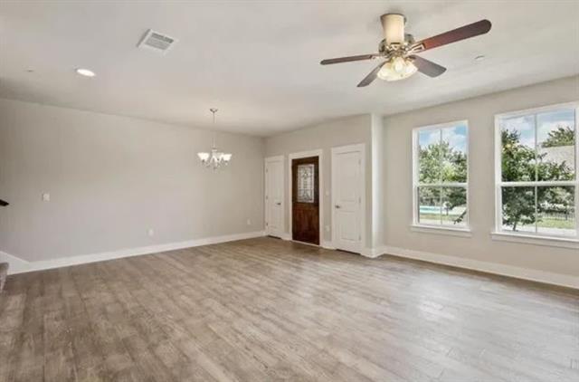 Building Photo - 204 Emma Dr