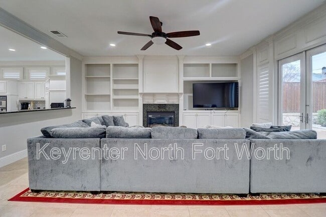 Building Photo - 5606 Pershing Ave