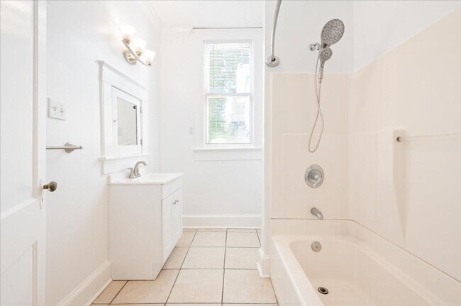 Building Photo - Move-In Special: $300 Off First Month if You Move by April 30, 2026!