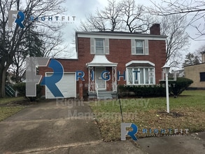 Building Photo - 1430 Amberly Dr