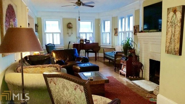 Foto del edificio - 901 Virginia Cir NE