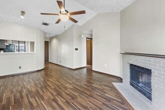 Building Photo - 430 Lindsey St
