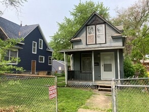 Building Photo - 1530-14th 1/2 14 1/2 St