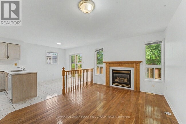Building Photo - 332 Harvie Rd