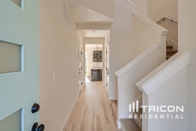 Foto del edificio - 10228 Whitman Ave SW