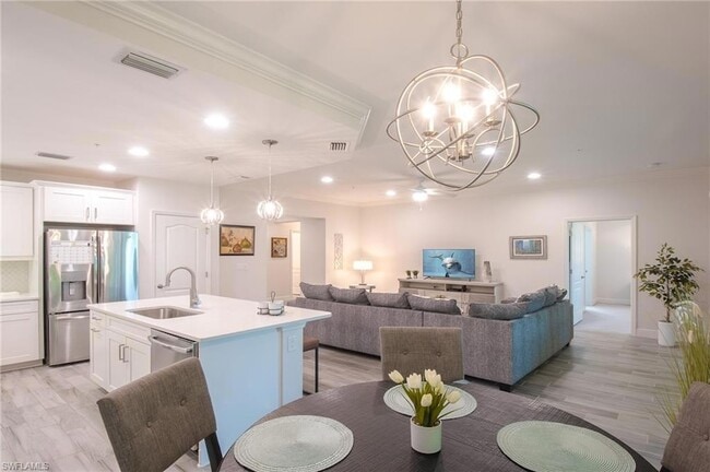 Building Photo - 6940 Avalon Cir