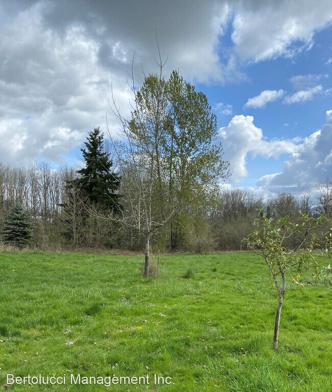 Building Photo - 3 br, 3 bath House - 5060 Acts Way NE
