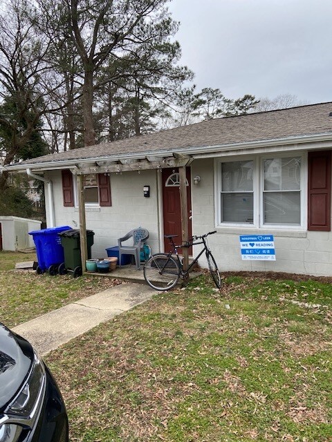 Foto principal - 314 Crest Dr