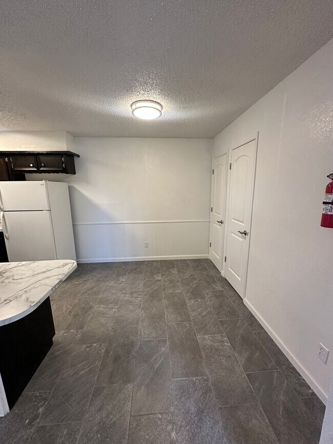 Building Photo - 109 Sasser Dr